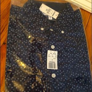 Express NWT sealed men’s shirt Medium